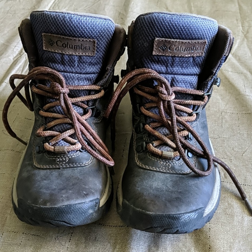 Columbia hiking boots